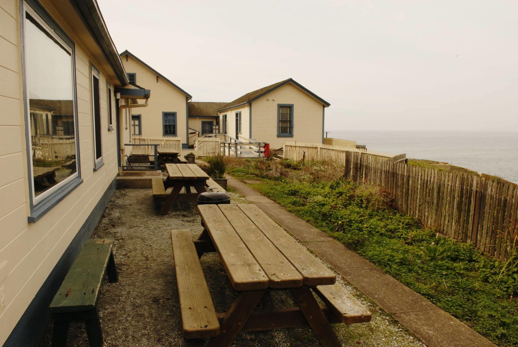 Hi Point Montara Lighthouse Hotel Exterior photo